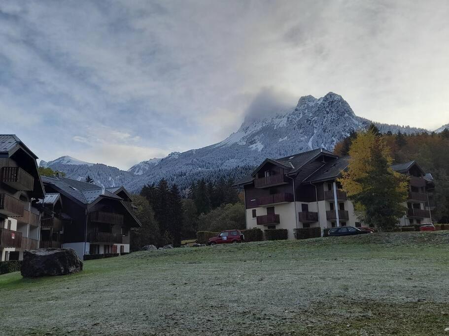 Ferienwohnung Rez De Jardin / Pieds Des Pistes Bernex Exterior foto